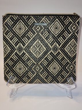 Kestrel Black & Natural Woven Diamond Pouch
